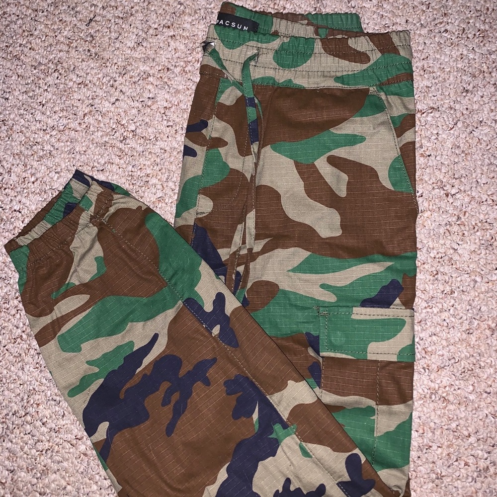 PacSun Camo joggers! 🤩